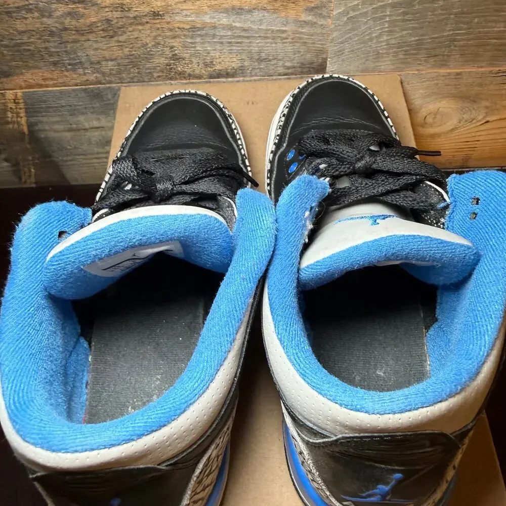 Air Jordan 3 Retro 'Sport Blue' Sneakers (Men's 7 / Women's 8.5)